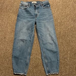 Worn once. Abercrombie and Fitch “The 80s Mom High Rise” Jeans. Size 4Short.